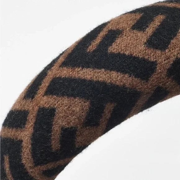 Fendi: Cashmere FF Logo Tobacco Wool Headband (Brown) display picture 2